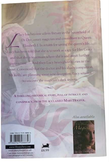 BY ROYAL COMMAND - MARY HOOPER AND KITTY KITTY - MICHELE JAFFE - 2 BOOKS FOR ONLY R95.00