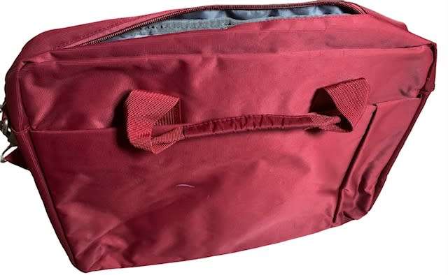 LAPTOP SLEEVE/BAG - 40CM ACROSS X 28CM HIGH X 6CM THICK