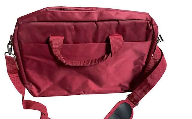 LAPTOP SLEEVE/BAG - 40CM ACROSS X 28CM HIGH X 6CM THICK