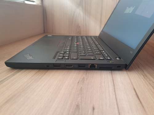 Lenovo ThinkPad T470 - 14" - Core i5 7200U - 8 GB RAM - 256Gig M.2 SSD