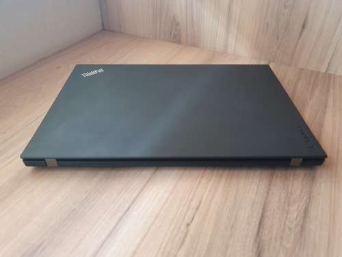 Lenovo ThinkPad T470 - 14" - Core i5 7200U - 8 GB RAM - 256Gig M.2 SSD