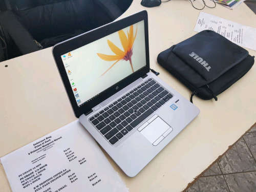 Hp Elitebook 820 G4 i5 7300u/ 256Gig M.2/ 8Gigs Ram+ Free Laptop Bag