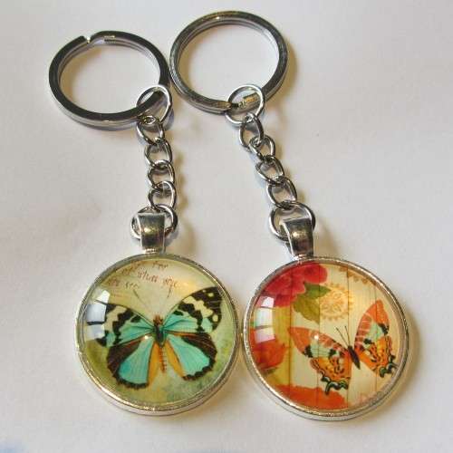 2x Keyrings