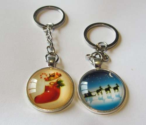 2x Keyrings