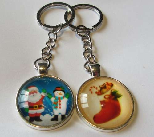 2x Keyrings