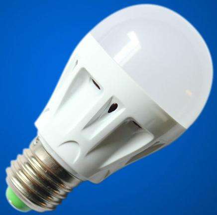*** 7 Watt LED B22 220V Bulbs ***Free Shipping On Additional Bulbs***