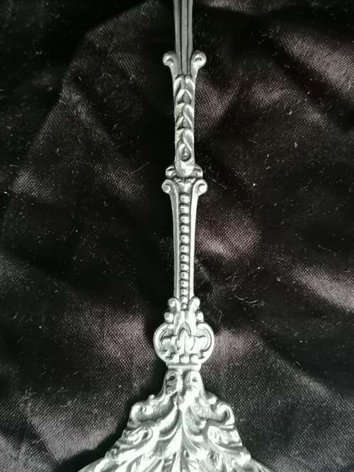 Vintage Dutch cake lifter and forks
