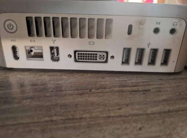 6 x Apple Mac Mini  1.83/2x512/80/COMBO/AP/BT