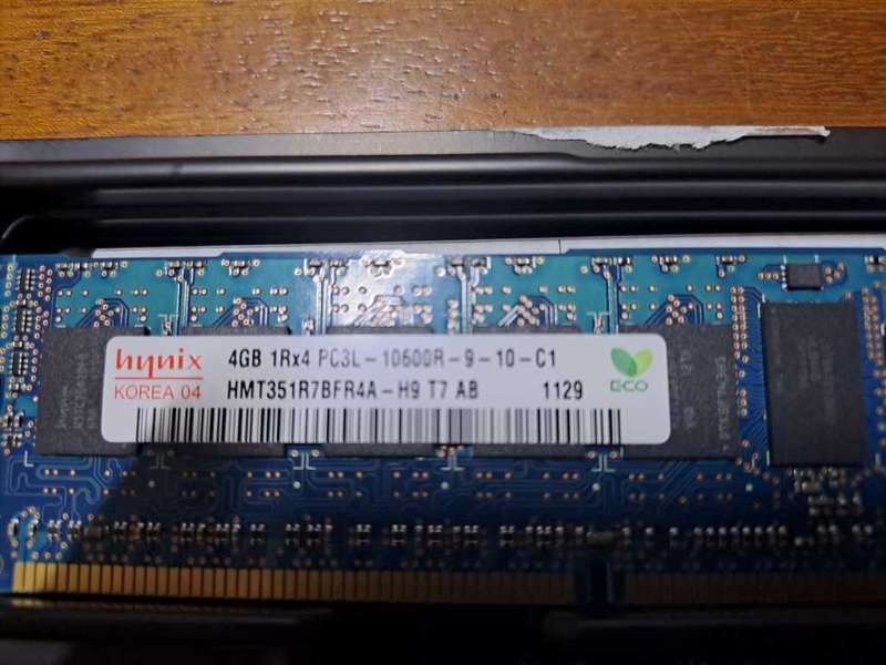 Hynix 4GB 1Rx4 PC3L- 10600R DDR3-1333MHz Reg ECC Server RAM