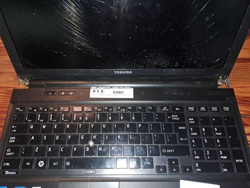 4 x Toshiba i7`s