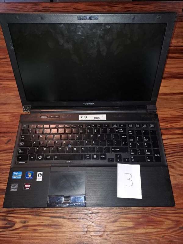 4 x Toshiba i7`s
