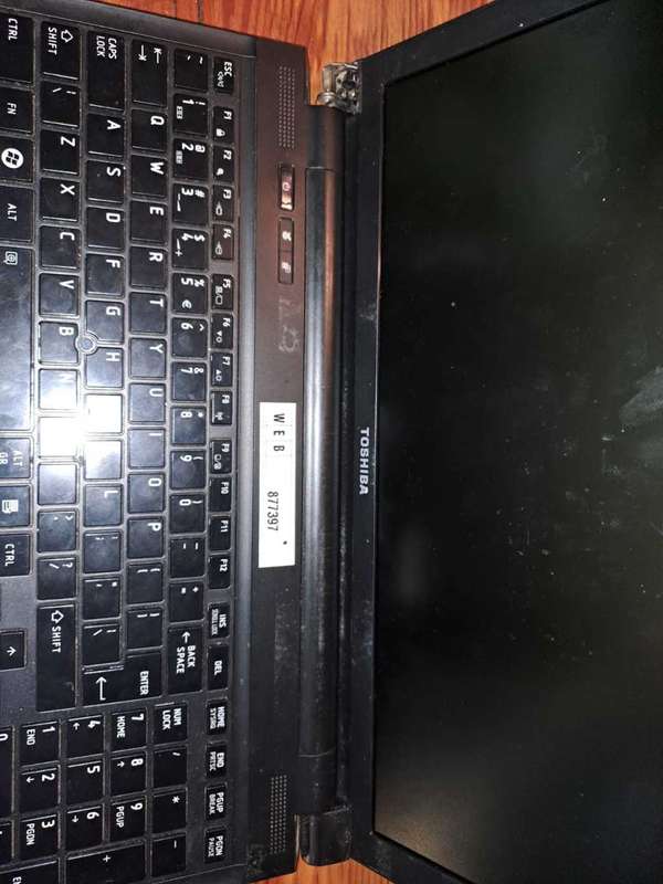 4 x Toshiba i7`s