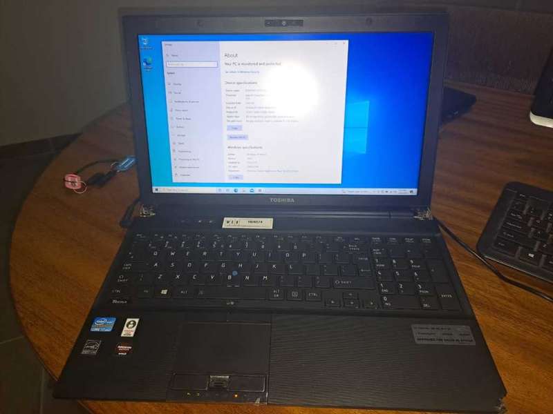 Toshiba Tecra R950 | 15.6` | Core i7 Notebook - Intel Core i7-3540M Processor, 8GB RAM