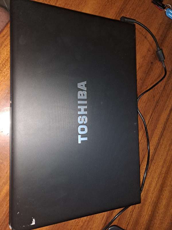Toshiba Tecra R950 | 15.6` | Core i7 Notebook - Intel Core i7-3540M Processor, 8GB RAM