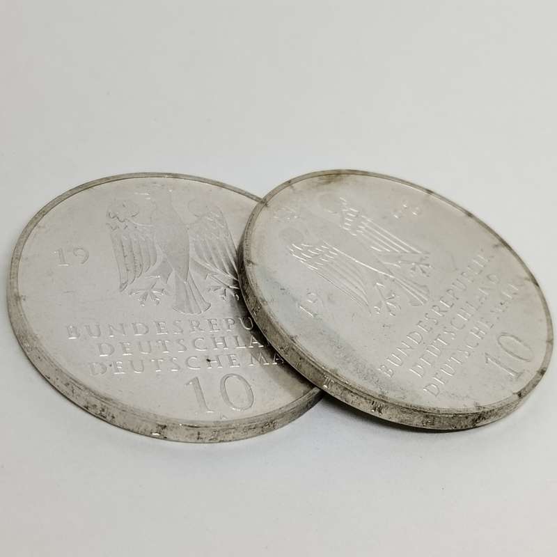 Set of 2 1998 300 Jahre (10 Mark) Coins #C0001