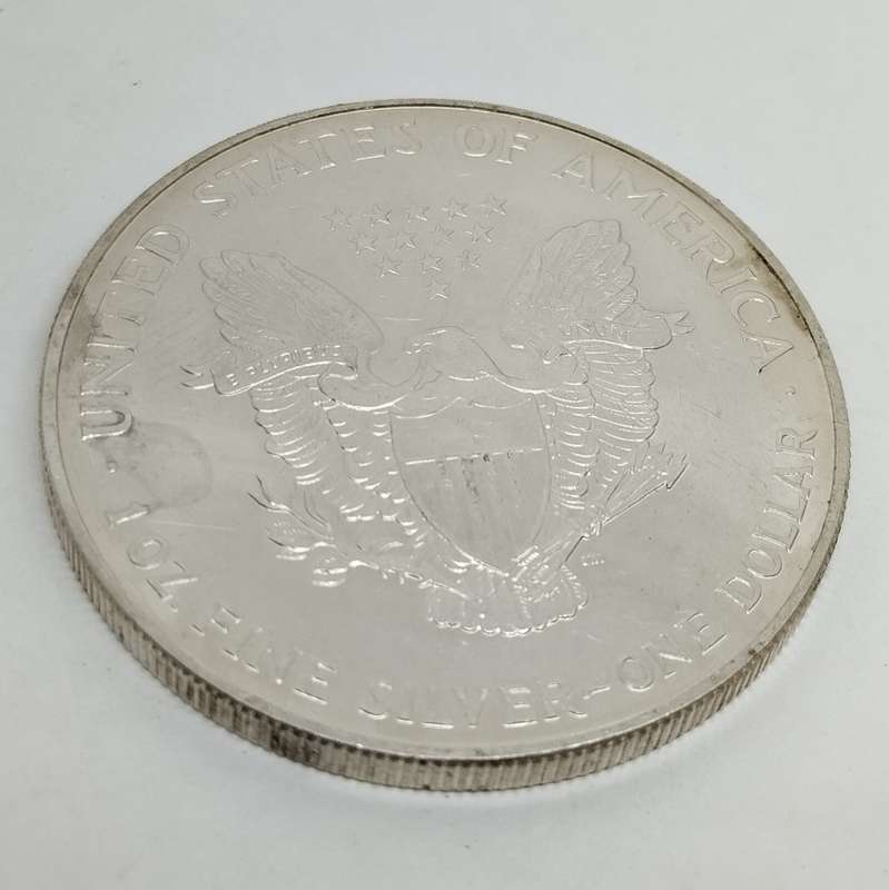 2000 1oz Fine Silver American Eagle with Enamel Detailing #C0008