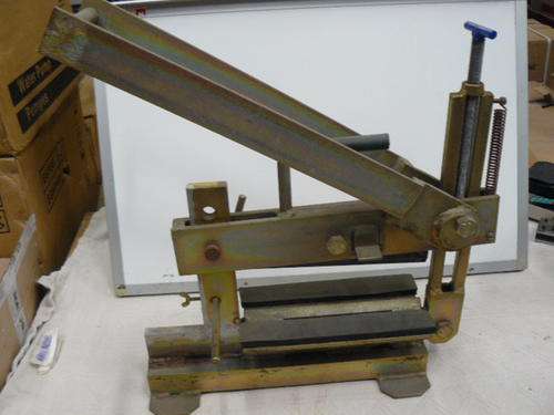 BRICK SPLITTER
