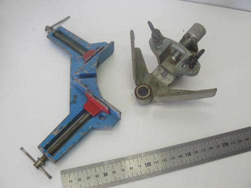2 X ADJUSTABLE CORNER CLAMPS