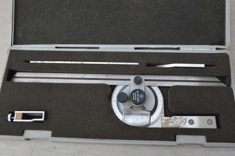 Mitutoyo Universal BEVEL PROTRACTOR SET 187-901