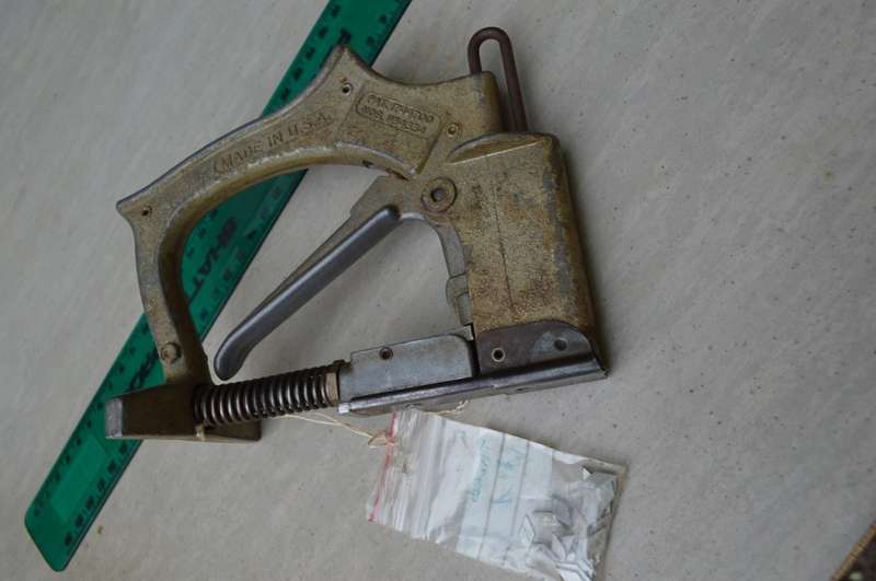 Markwell DP2 Frame stapler/Diamond Point Drive Glazing Stapler