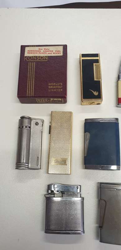 1 x lot of broken lighters.