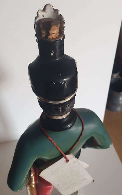IRISH MIST. LIQUEUR DECANTER 1960