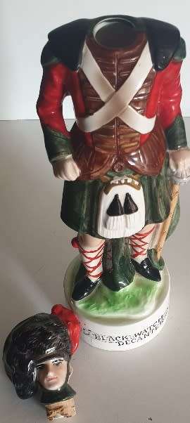 BLACK WATCH MUSICAL DECANTER