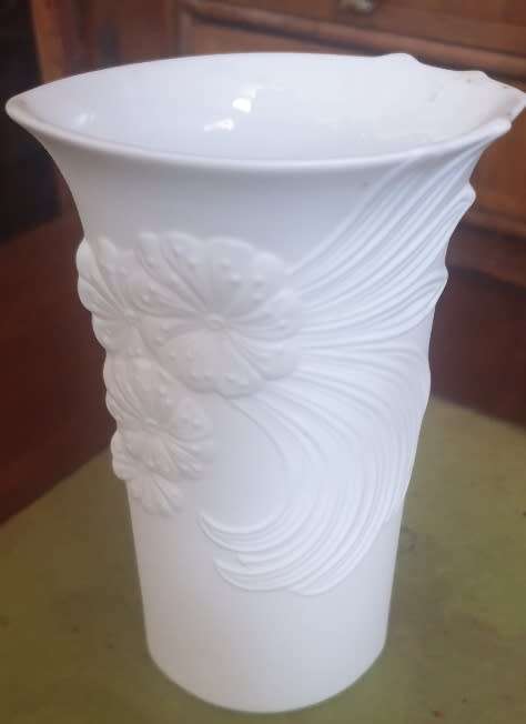 Vintage Kaiser White Bisque Porcelain Vase. Signed M Frey. Number 740/7