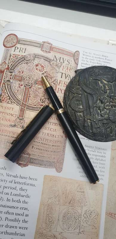 PARKER PEN ( NO REFILL ) & PENCIL