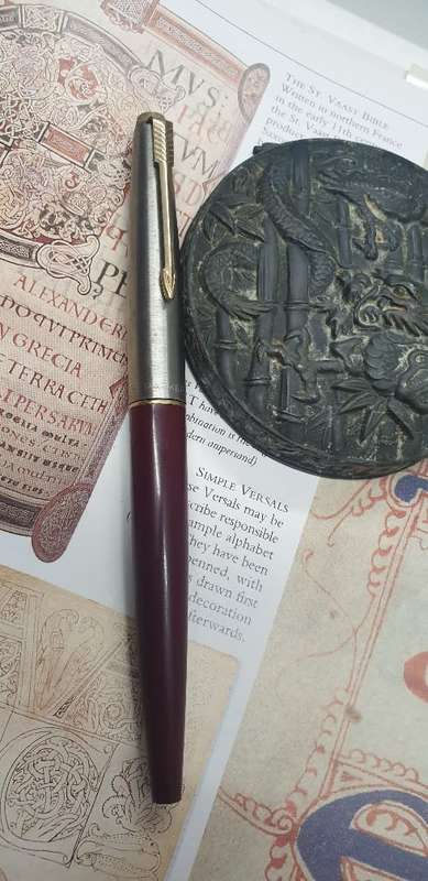 VINTAGE PARKER FOUNTAIN PEN. MADE IN ENGLAND
