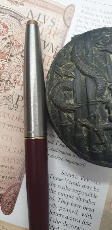 VINTAGE PARKER FOUNTAIN PEN. MADE IN ENGLAND