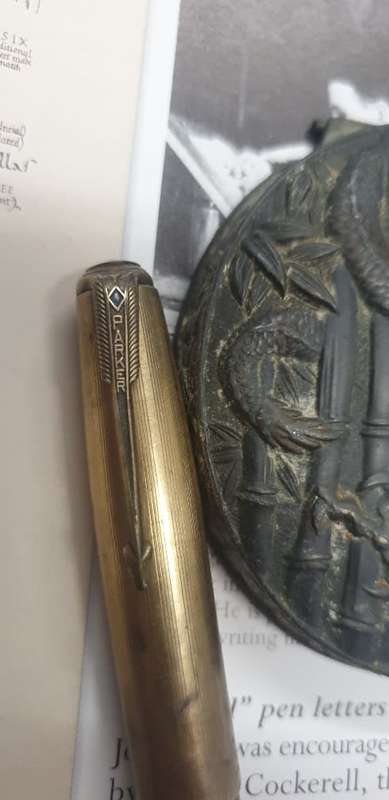 2 VINTAGE PARKER FOUNTAIN PENS. PLEASE READ DESCRIPTION!!!