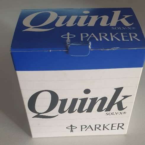 1 FULL PARKER INK & 2 BOXES FULL OF MIXED NIBS ( +- 200 )