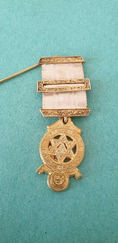 Masonic Lot