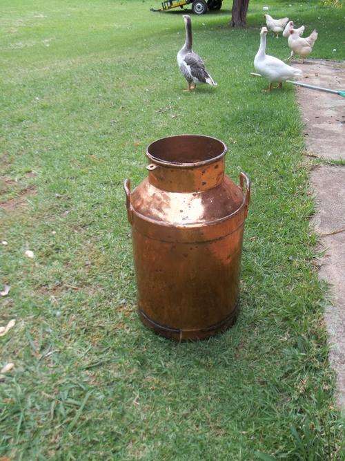 EXTRA LARGE COPPER MILK CAN FOR ORNAMENTAL USE