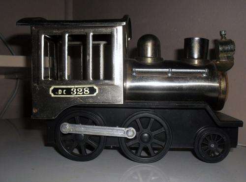 STUNNING MUSICAL  TRAIN ORNAMENT FOR YOUR PUB.