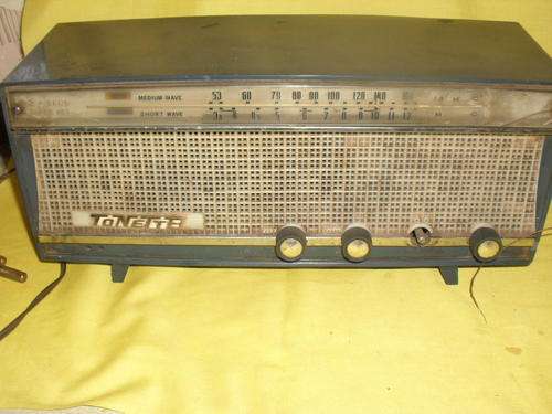 LOVELY VINTAGE RADIO-STILL WORKING