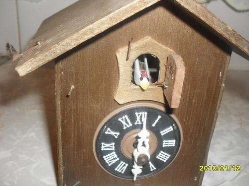 CUCKOO CLOCK. PLEASE READ