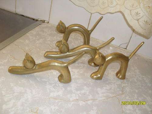 LOT OF  SOLID BRASS CATS