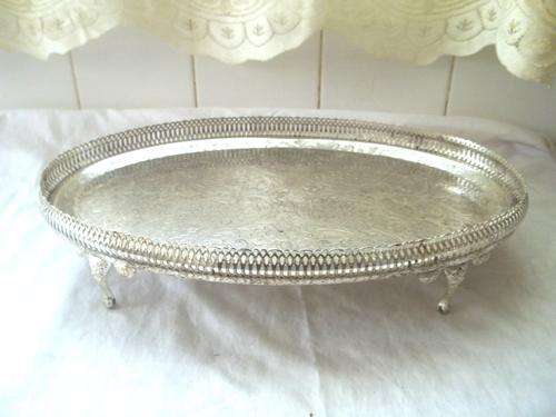 LOVELY SILVERPLATED OVAL TRAY