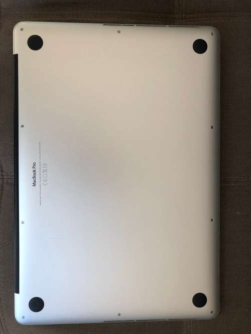 15-inch MacBook Pro with Retina display 2.2GHz 256GB Superb Condition