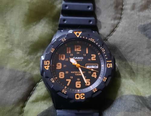 8x Watches. (1 mechanical, 1x digital 6x Quartz)
