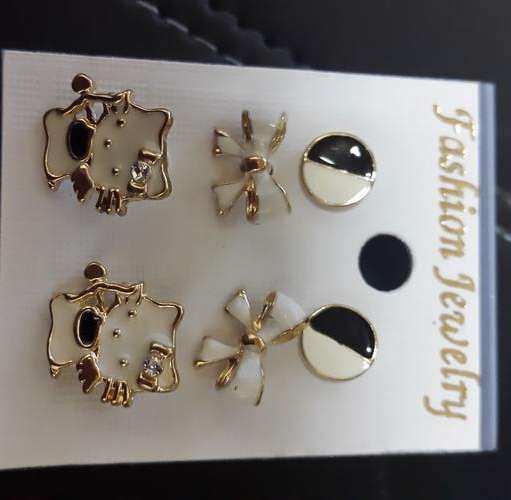 Cute Hello Kitty Stud Earrings