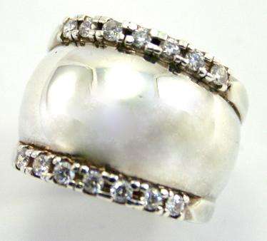 Beautiful Cubic Zirconia Sterling Silver Ring (925)