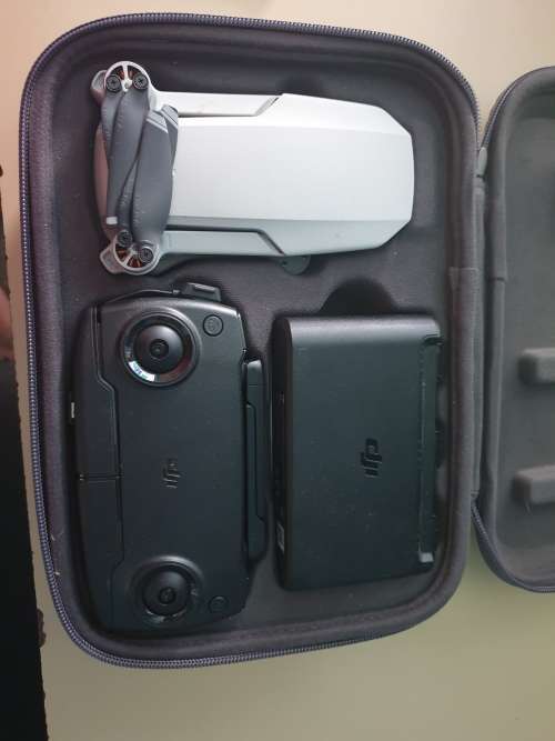 DJI MAVIC MINI FLY MORE COMBO GRAB A BARGAIN IN TIME FOR CHRISTMAS EXCELLENT TO NEW CONDITION