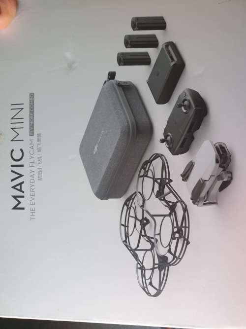 DJI MAVIC MINI FLY MORE COMBO GRAB A BARGAIN IN TIME FOR CHRISTMAS EXCELLENT TO NEW CONDITION