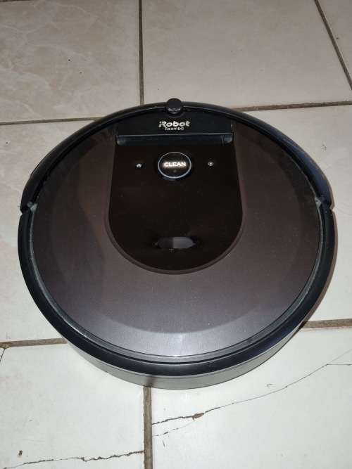 IROBOT ROOMBA I7+ GREAT CONDITION GRAB A BARGAIN NOT TO BE REPEATED! ACTUAL IMAGES ATTATCHED!
