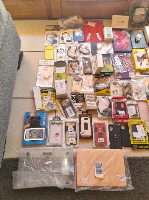 BOX FULL OF CELL AND TECH ITEMS FOR SALE! LATE ENTRY GRAB A BARGAIN!MONEY TO BE MADE!