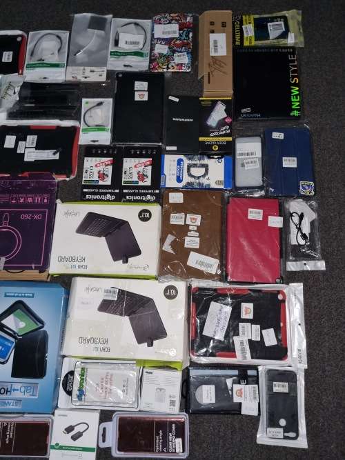 BOX FULL OF CELL AND TECH ITEMS FOR SALE! LATE ENTRY GRAB A BARGAIN!MONEY TO BE MADE!