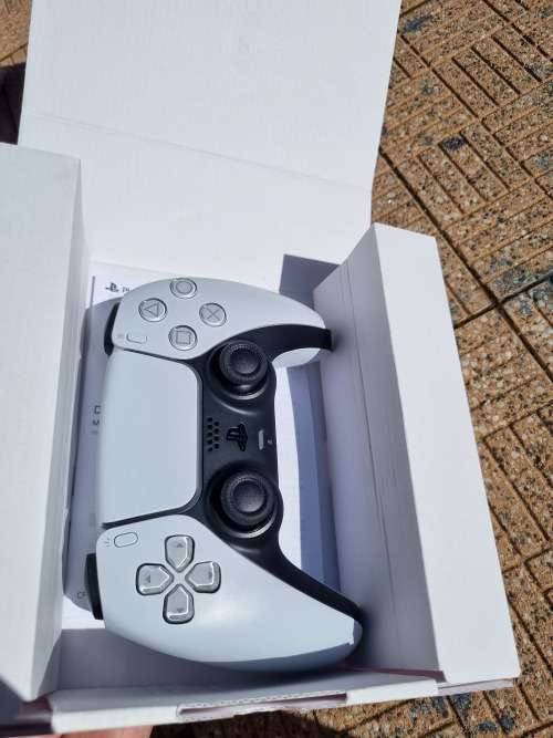 PLAYSTATION 5 DUAL SENSE CONTROLLER EXCELLENT CONDITION 9/10! BARGAIN LAST ONE!